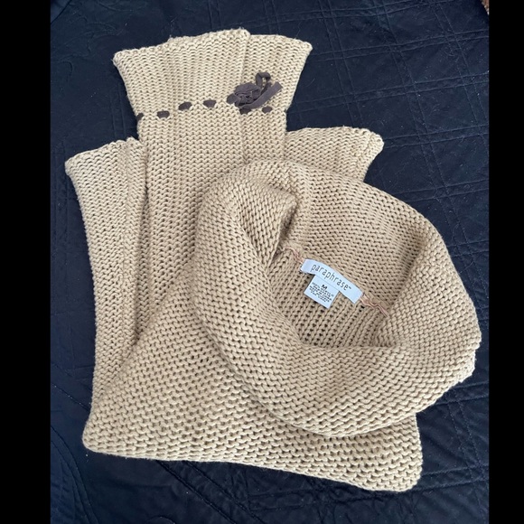 Ladies Sweater - Picture 2 of 2